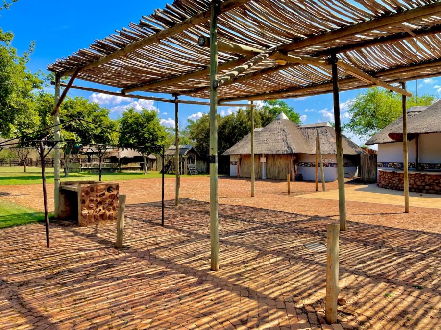 Commercial Property for Sale in Melodie North West